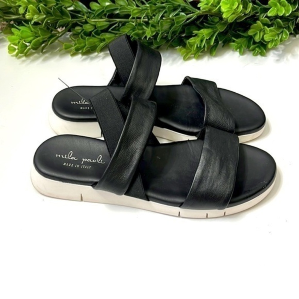 Mila Paoli Black Leather sandals Sz 7.5